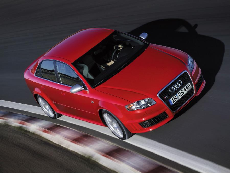  Audi RS4 Sedan (B7, 8E) 2005 года  (фото 16 из 48)